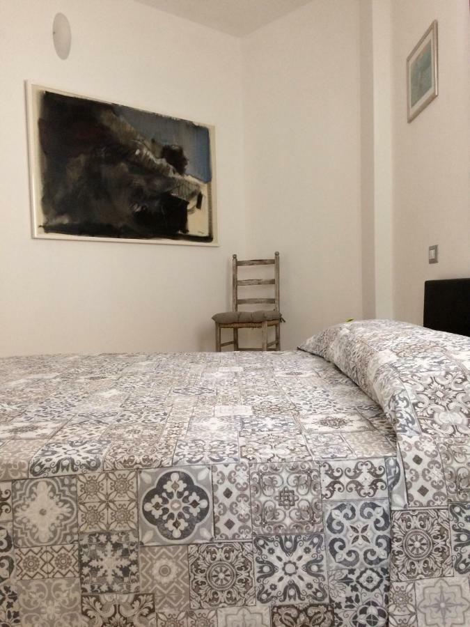 Готель Joy Living Сандра Екстер'єр фото